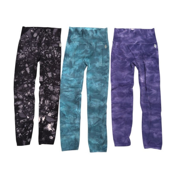 Free People FP Movement M/L Good Karma Tie Dye Leggings...